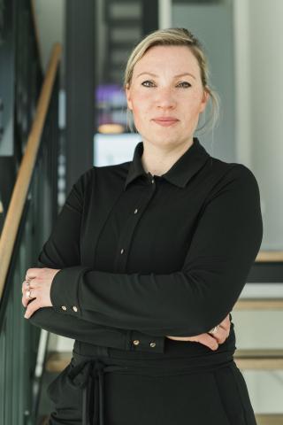 mr. Anne-Marieke Huizinga