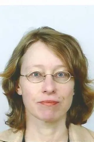 Annette Divis