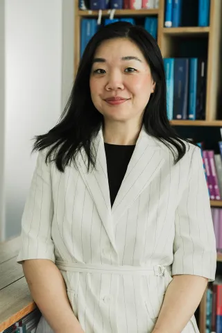 mr. Suzanne van Kooij 