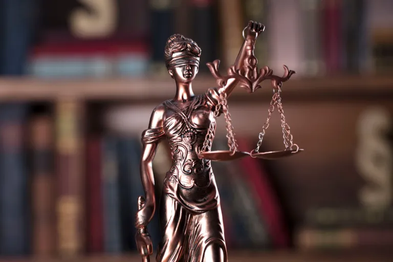 Nieuws | Ontzenuwen causaal verband tussen melding klokkenluider en benadeling voldoende?