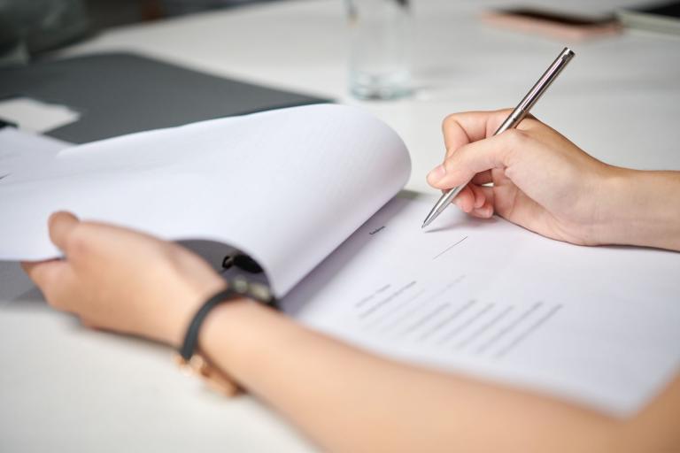 Nieuws | Publicatiedrieluik: wat moet er in een goede overeenkomst staan?