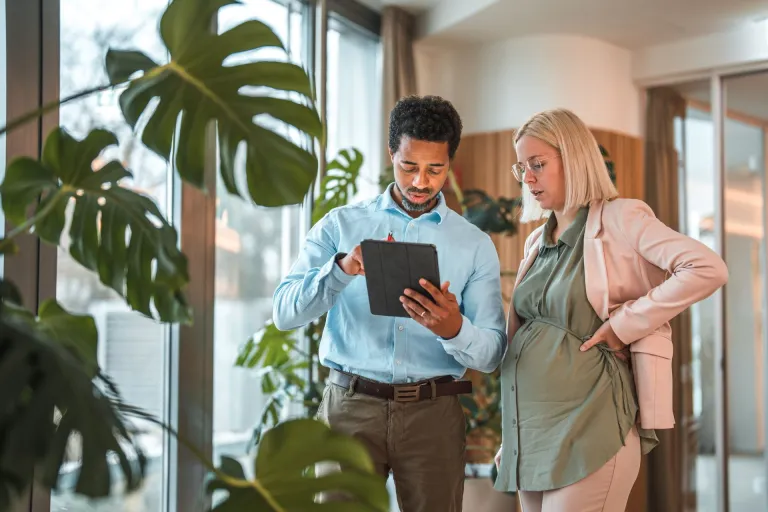Nieuws | Geen zwangerschapsverlof maar tijdelijk ontslag voor raadsleden